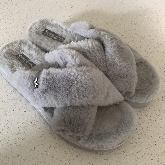 Koolaburra slippers - Picture 2 of 7